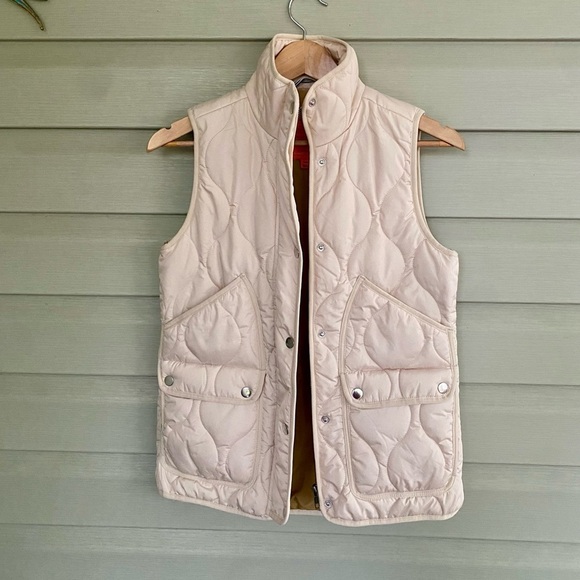 J. CREW Quilted warm signature puffer Excursion Vest cream EUC women’s sz xxs - Picture 6 of 15